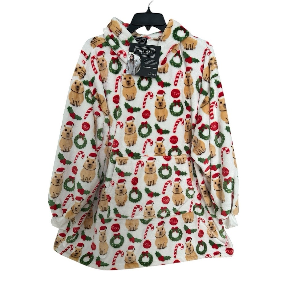 THROWZY Junior Marlo Lorenz Hooded Pullover Poncho Cozy Capybara Christmas #RR-4